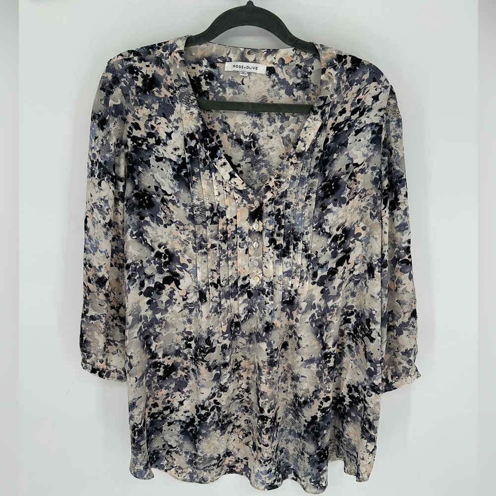 Rose & Olive 1X Floral Tunic Blouse V Neck Pintuck 3/4 Sleeve Top